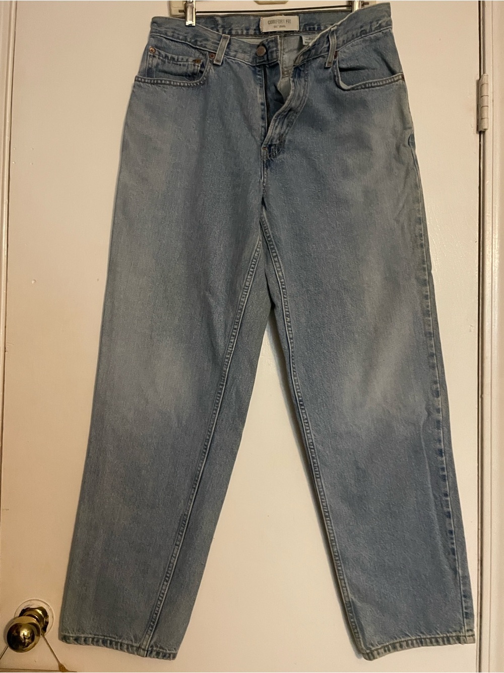 Levi's 560 Comfort Fit Men's Jeans - Light Blue with Gold Stitching